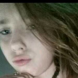 Meet your Posher, Adriene